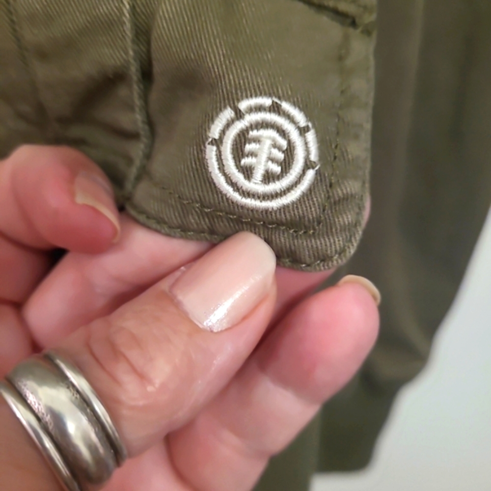 Element Lightweight Jacket w/Removeable Hood - Picture 3 of 6